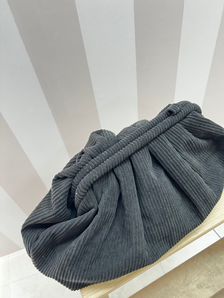 POCHETTE NERA
