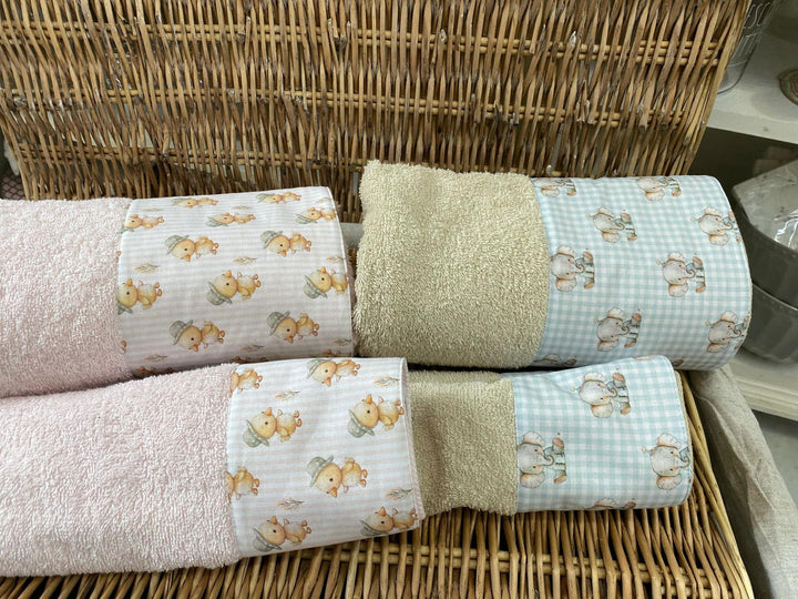 COPPIA ASCIUGAMANI CON FSSCIA”ANIMALI”