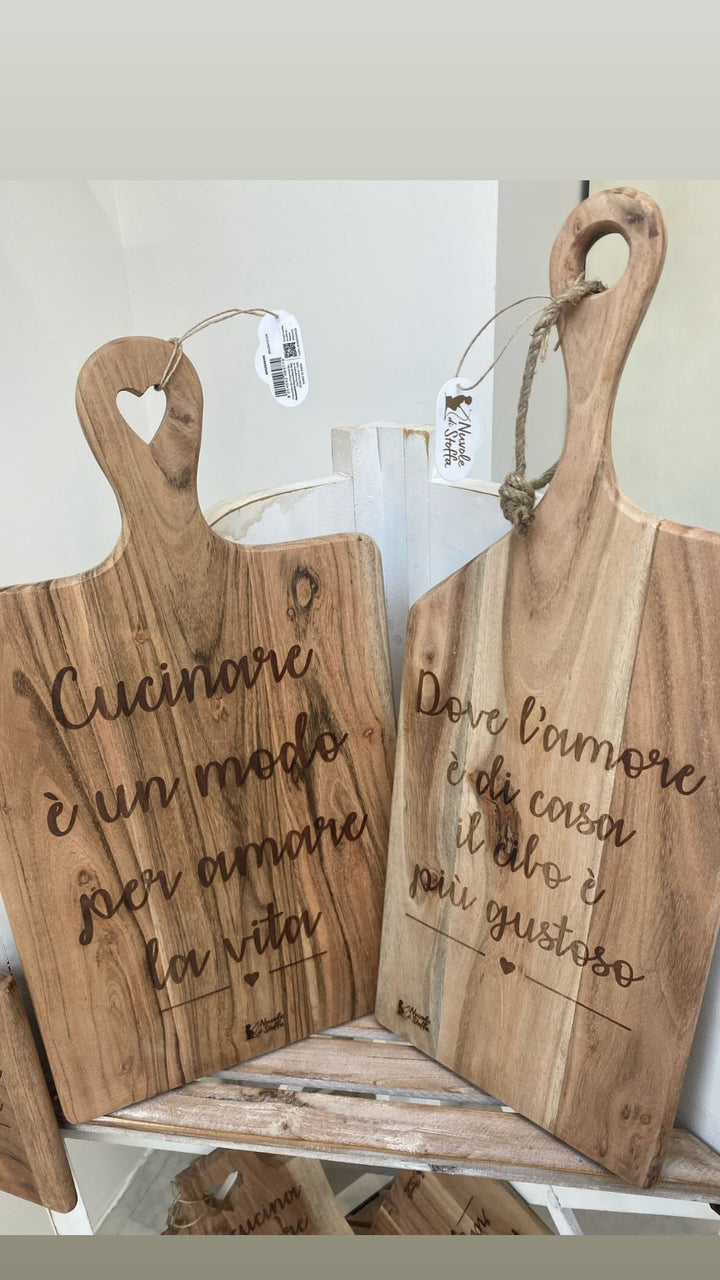 TAGLIERE In acacia “MY HOME”