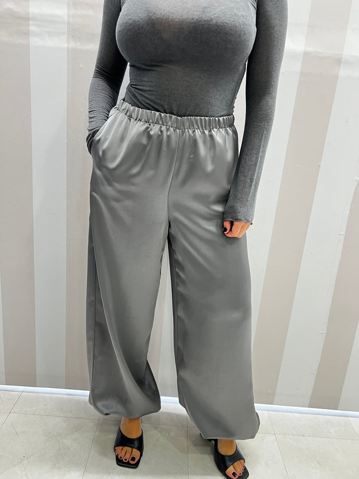 PANTALONI SATIN GRIGIO