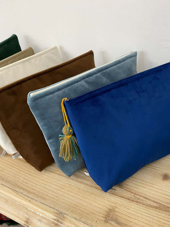 POCHETTE IN VELLUTO CON MANICO